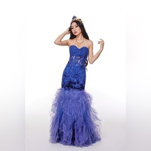 Jovani Sequined Ribbed Corset Bodice Mermaid Style Strapless
Prom Dress